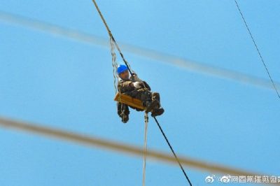 泰州供電公司對碳纖維導線(xiàn)耐張線(xiàn)夾出口處進(jìn)行補強