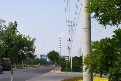 全線(xiàn)登桿檢查 助力迎峰度夏