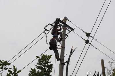 慶云供電公司完成10千伏化工線(xiàn)進(jìn)行升級改造