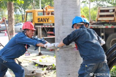 “百人會(huì )戰”配網(wǎng)改造工程助推城市發(fā)展