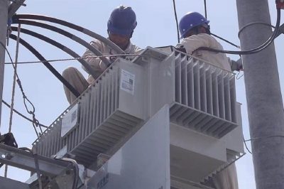 順河供電所更換100余米配電箱及進(jìn)出線(xiàn)電纜
