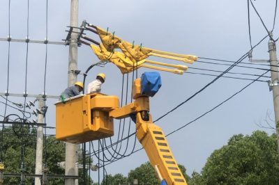 溧水區供電公司組織員工開(kāi)展不停電更換變壓器項目演練