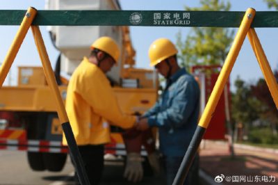海陽(yáng)供電公司：重甲裹身 守護清涼