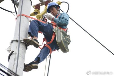 加快配網(wǎng)改造步伐 滿(mǎn)足城鄉居民用電