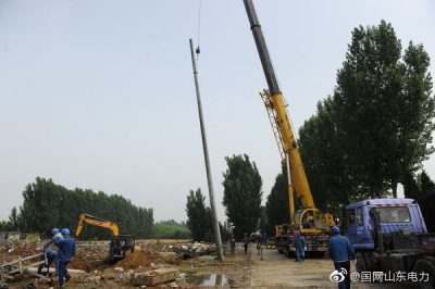 寧陽(yáng)縣供電公司對10千伏園區線(xiàn)路及支線(xiàn)進(jìn)行遷移改造
