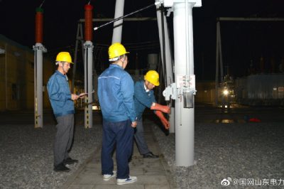 110千伏仲宮變電站強化設備的夜巡、特巡、節點(diǎn)測溫和隱患排查