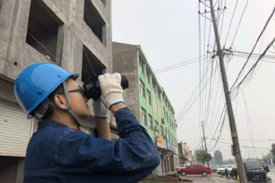 開(kāi)展雨后設備巡視，為迎峰度夏期間安全供電消除隱患