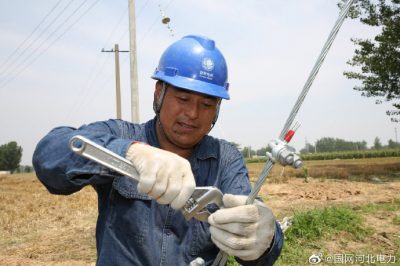 國網(wǎng)海興縣供電公司：冒高溫忙改造，強配網(wǎng)保供電