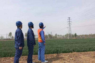 唐縣供電公司進(jìn)行線(xiàn)路巡視，消除線(xiàn)路設備隱患