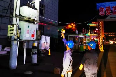 內丘縣供電公司對轄區內配電變壓器、高低壓線(xiàn)路進(jìn)行紅外測溫