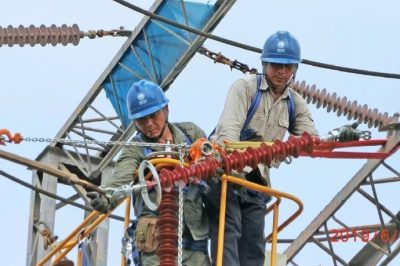 莆田供電公司對220千伏笏石變電站開(kāi)展特巡