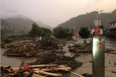 阿壩供電公司全力開(kāi)展220千伏水磨樞紐變電站3號主變中后備跳閘搶險