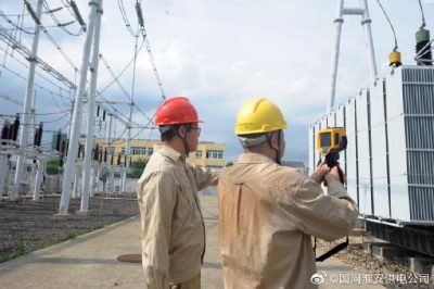 盱眙縣供電公司110千伏梁營(yíng)變電站進(jìn)行巡視、測溫