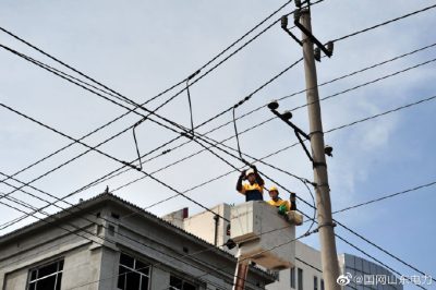 帶電消除10千伏云門(mén)山線(xiàn)存在線(xiàn)夾發(fā)熱隱患