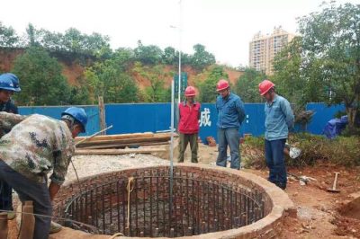 婁底供電公司在110千伏早共楊線(xiàn)T共線(xiàn)進(jìn)行G1基礎施工