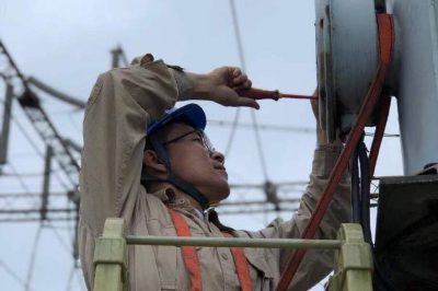 鎮江供電公司開(kāi)展電壓互感器電容量與介質(zhì)損耗試驗