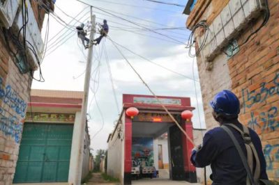 新河縣供電公司大力推進(jìn)轄區西鋪村供暖“煤改電”工程