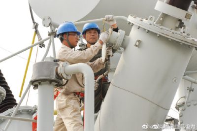 220千伏黃橋變電站開(kāi)展避雷器試驗