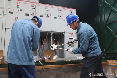 臨沂濱河實(shí)驗學(xué)校新安裝800千伏安箱變2臺