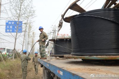 莒縣嶠山鎮對10千伏緒米線(xiàn)進(jìn)行線(xiàn)路改造
