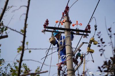 黃島區供電公司升級改造10千伏華明工廠(chǎng)支線(xiàn)