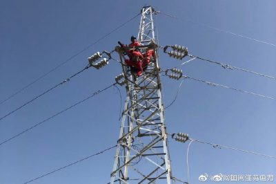 儀征市供電公司完成110千伏線(xiàn)路附引流線(xiàn)安裝施工