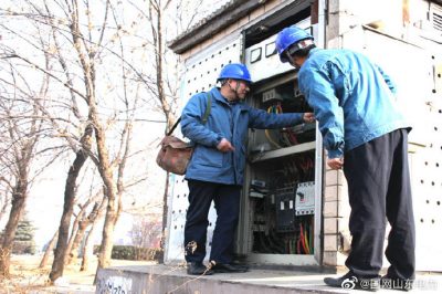 臨朐供電公司對汽車(chē)站供電設施進(jìn)行全面檢查