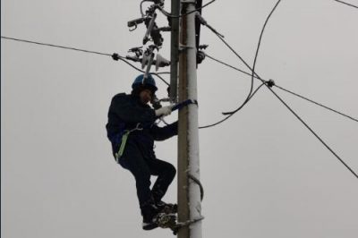 韓城市供電公司啟動(dòng)雨雪冰凍應急預案