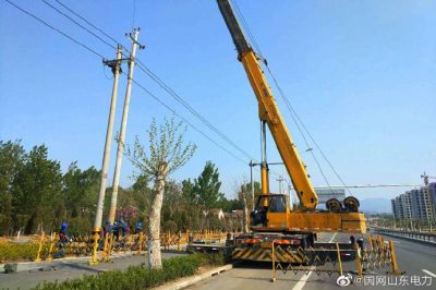10千伏華王線(xiàn)王村東支線(xiàn)4基電桿進(jìn)行整體遷移