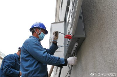 蘭陵縣二村社區電表箱進(jìn)行改造