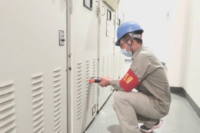 隨州供電公司：針對變電站開(kāi)關(guān)柜進(jìn)行局放測試