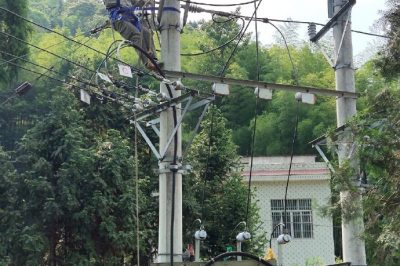 為移民可靠用電連續奮戰