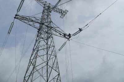 精心編制跨越施工停電和電網(wǎng)調度方案
