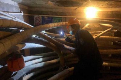 變電站出線(xiàn)10千伏電纜溝道內電纜線(xiàn)路開(kāi)展特巡和紅外測溫