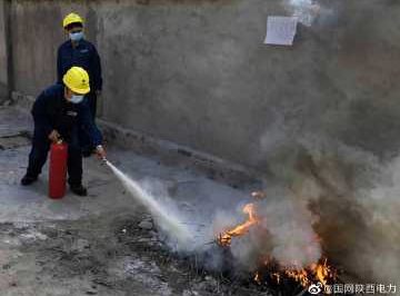 【起火了？莫慌！消防演練我們是認真的】為提高變電運維人員的消防安全意識