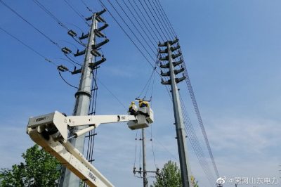 帶電消缺10千伏線(xiàn)路塔桿30余處