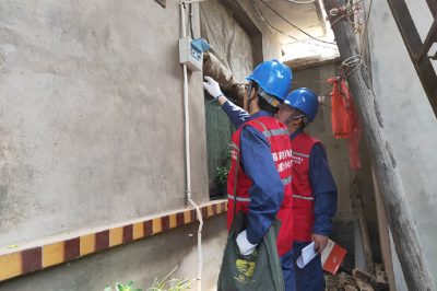 平鄉縣供電公司排查供電線(xiàn)路和配電設備