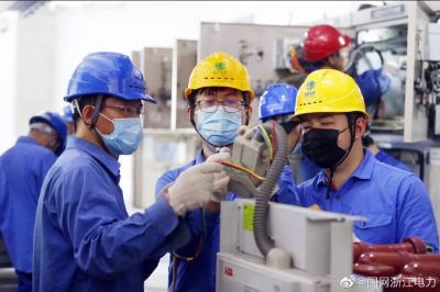 打造一人多能  運維人員亮相首場(chǎng)“檢修秀”