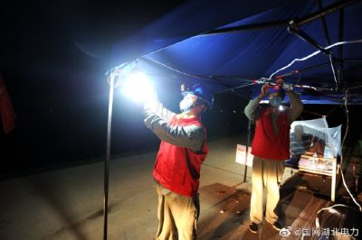 防汛保電，照亮12公里防汛河堤