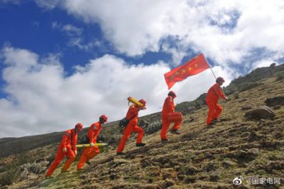 公司召開(kāi)巡視工作會(huì )議暨黨組2020年第一輪巡視工作動(dòng)員部署會(huì )