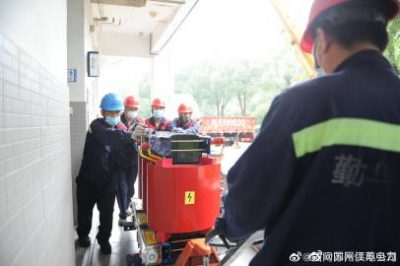 護航學(xué)校用電，助力學(xué)生高考