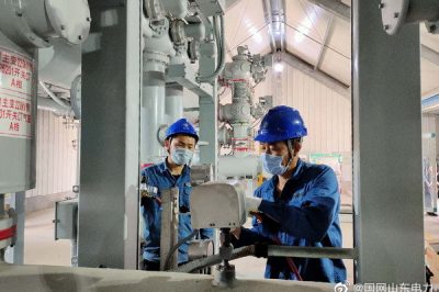 拆除變電站阻波器 維修開(kāi)關(guān)機構