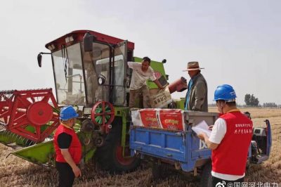 現場(chǎng)講解電力設施保護、安全用電注意事項