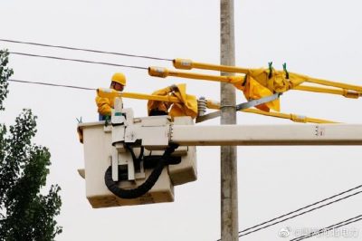新增的配電變壓器高壓側接入10千伏電源線(xiàn)路