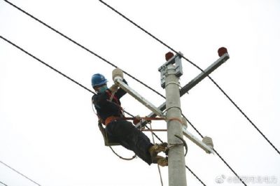 開(kāi)展雨后緊急消缺保障輸配電設備安全