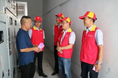 國網(wǎng)平陽(yáng)縣供電公司組織開(kāi)展安全用電進(jìn)企業(yè)活動(dòng)