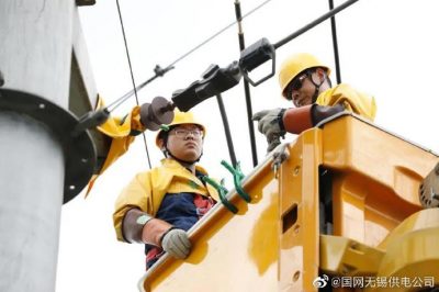 戰高溫 迎酷暑 用汗水詮釋敬業(yè)“溫度”
