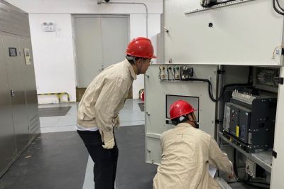 對康緣養生谷竣工完成的配套電氣設備、線(xiàn)路開(kāi)展驗收工作
