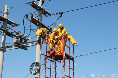 對10千伏南弘線(xiàn)進(jìn)行帶電更換電壓互感器作業(yè)