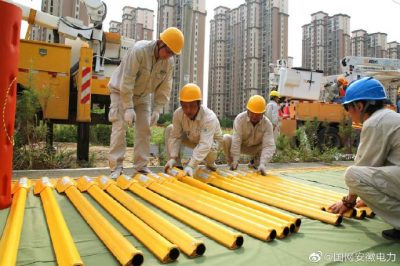 國網(wǎng)合肥供電公司順利完成創(chuàng  )新大道19號電力桿線(xiàn)改造工作